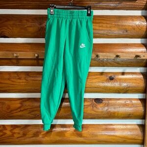 Nike Kids Vibrant Green Sweatpants Standard Fit Youth Small
